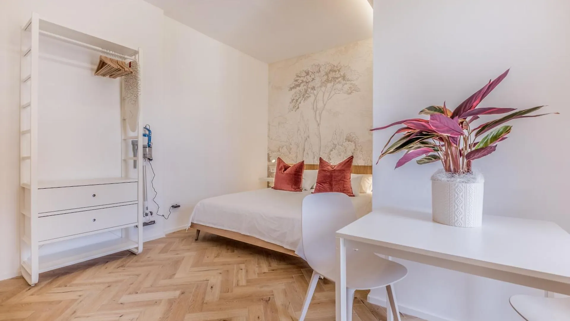 Domvs Romana 0*, Rome
